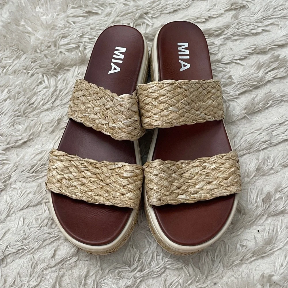 MIA Cami Platform Sandal